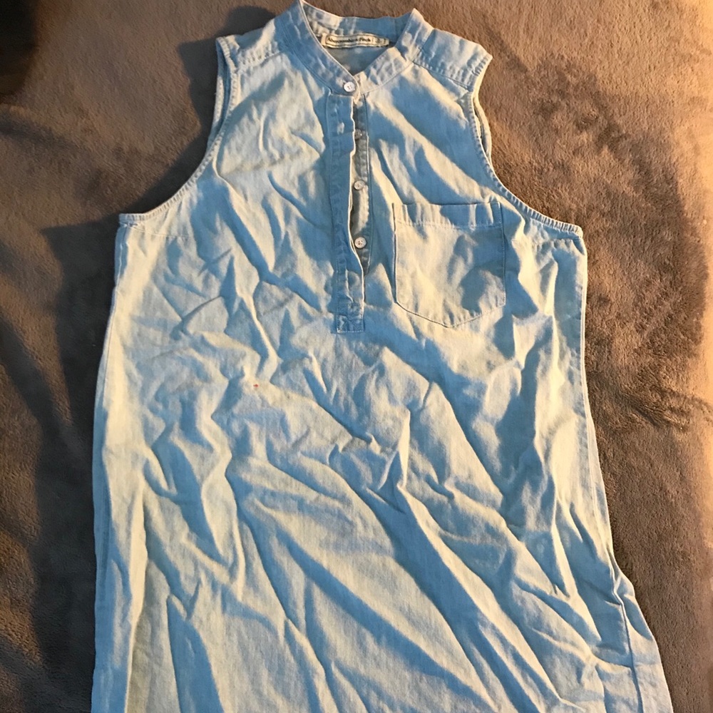 sleeve less dress